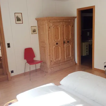 Restaurant Jungfrau فندق 3*