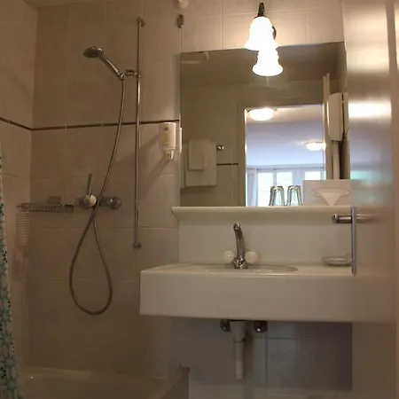 Restaurant Jungfrau فندق لوتربرونن