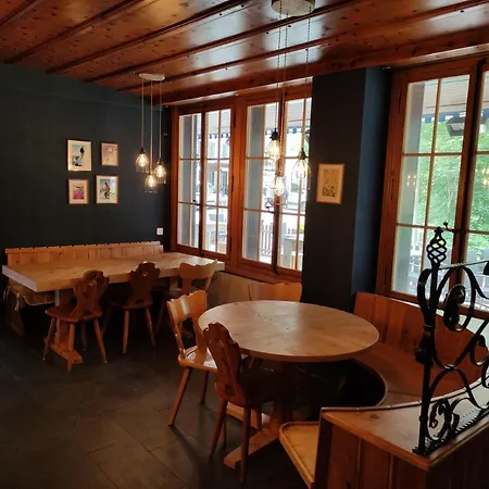 Hotel Restaurant Jungfrau 3*